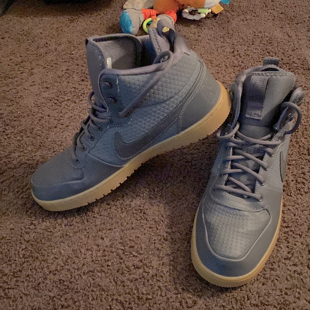 Gray Nikes only been used twice